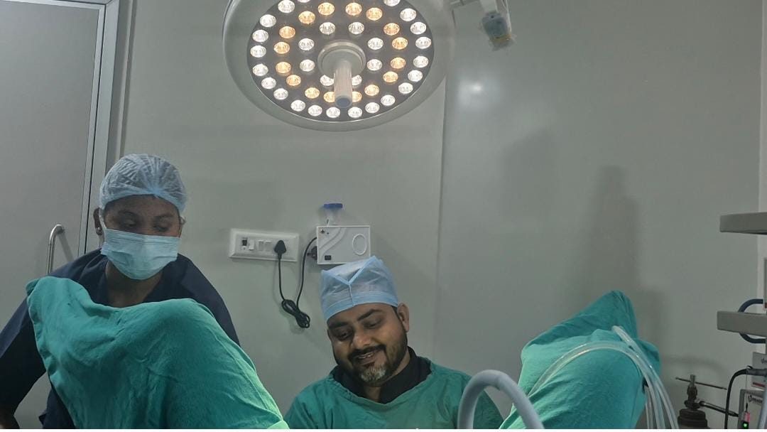 Laparoscopic appendix (appendectomy) surgery theatre in Gorakhpur